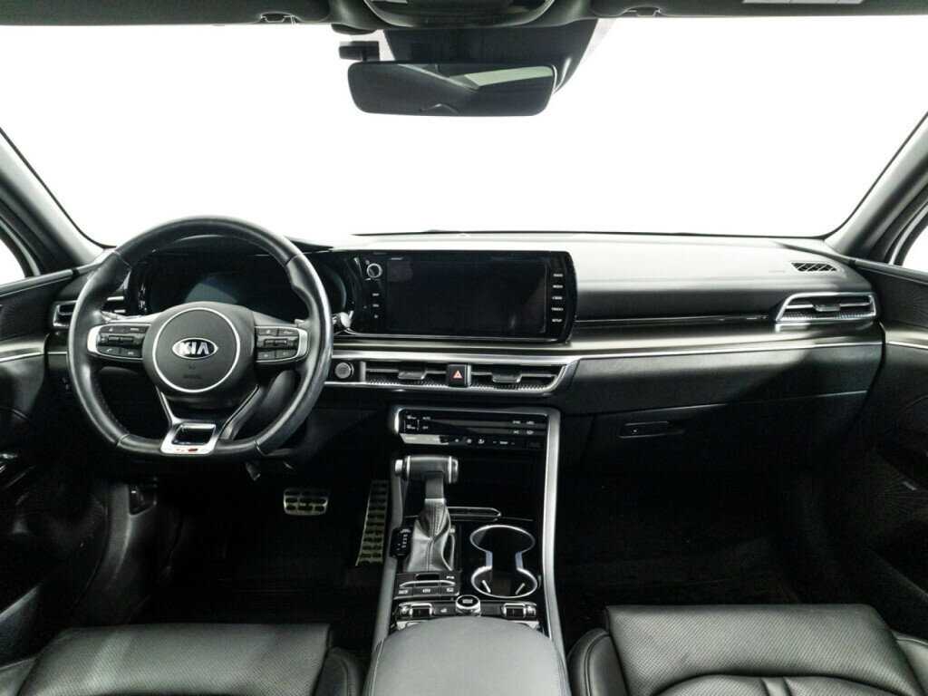 Kia K5 2021 года с пробегом. Фото: #13