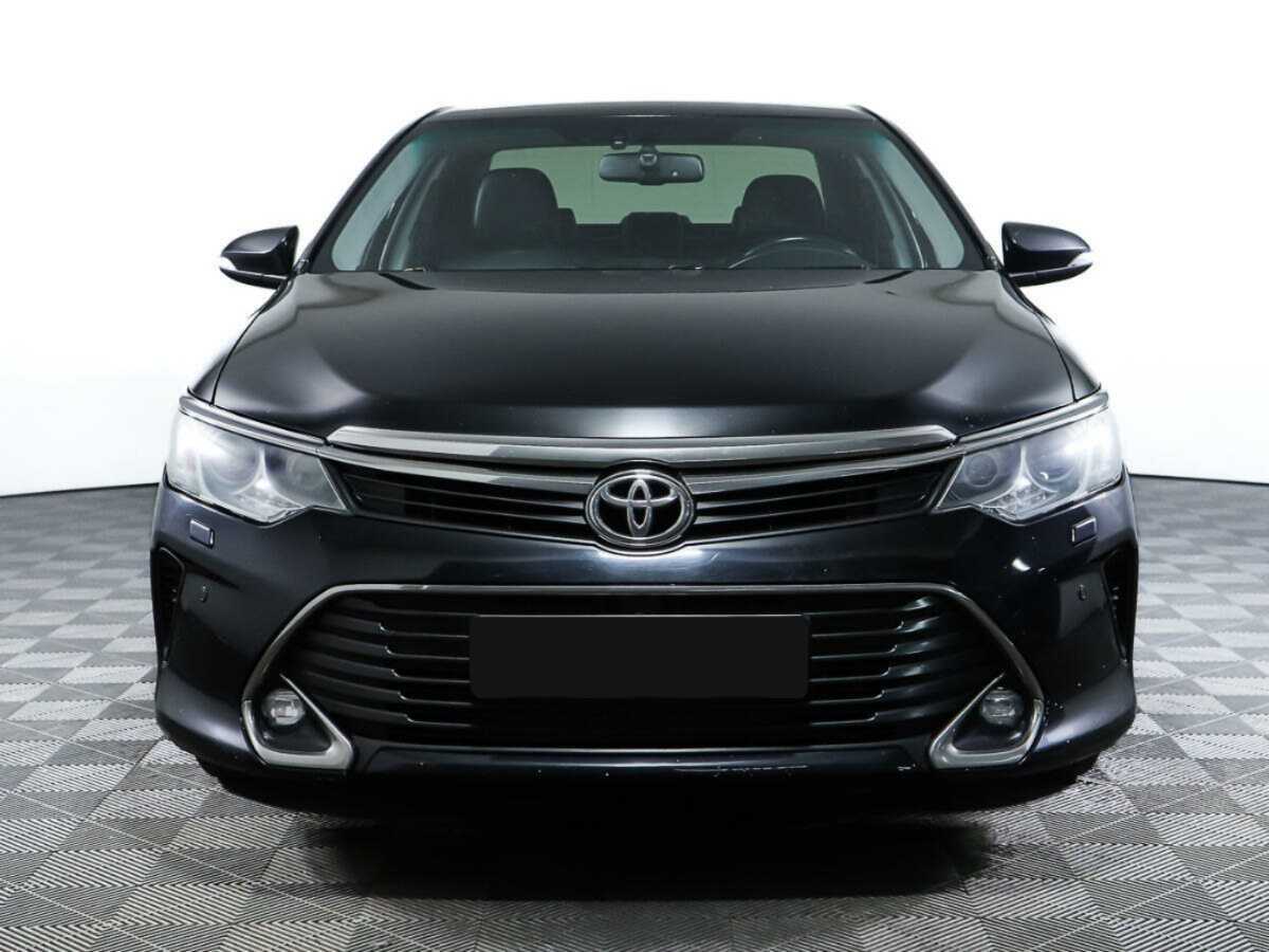 Toyota Camry 2016 года с пробегом. Посмотреть фото