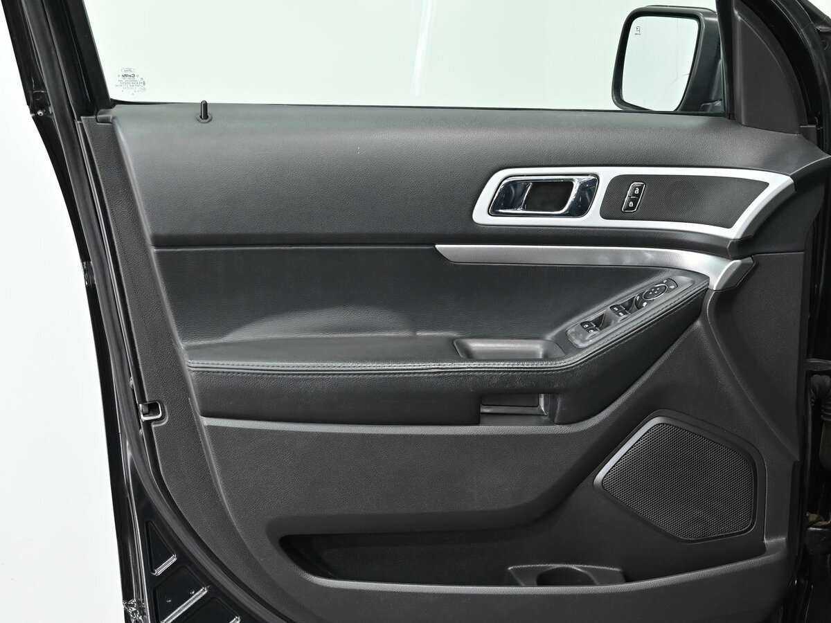 Ford Explorer 2014 года с пробегом. Фото: #8