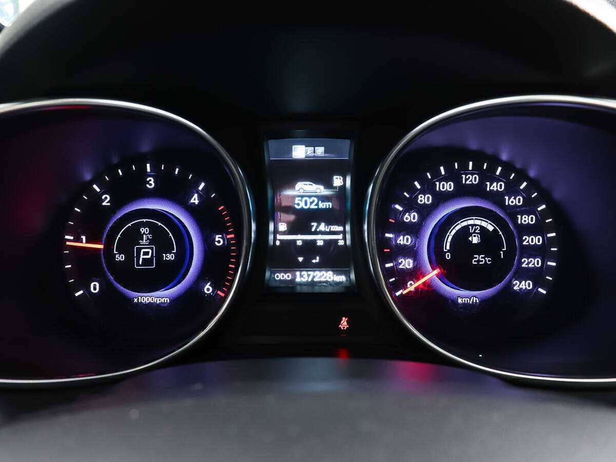 Hyundai Santa Fe 2013 года с пробегом. Фото: #13