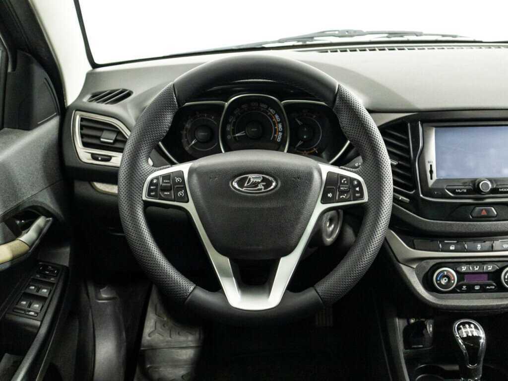 Lada (ВАЗ) Vesta 2018 года с пробегом. Фото: #15