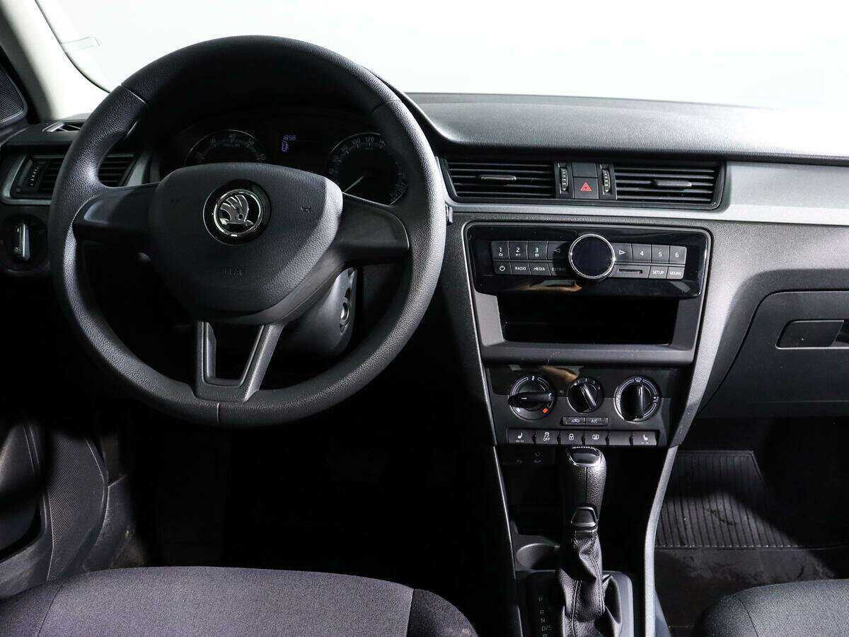 Skoda Rapid 2018 года с пробегом. Фото: #10