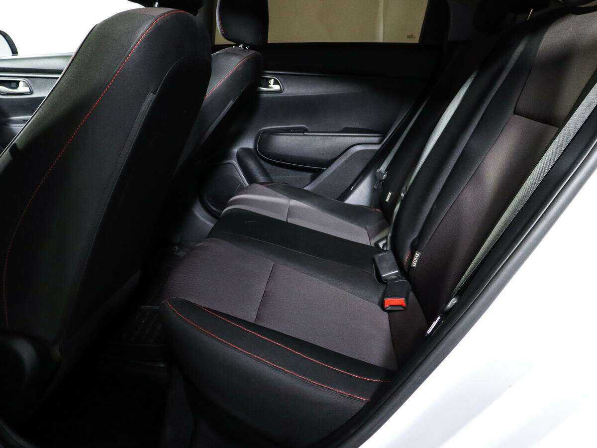 Kia Rio 2021 года с пробегом. Фото: #7