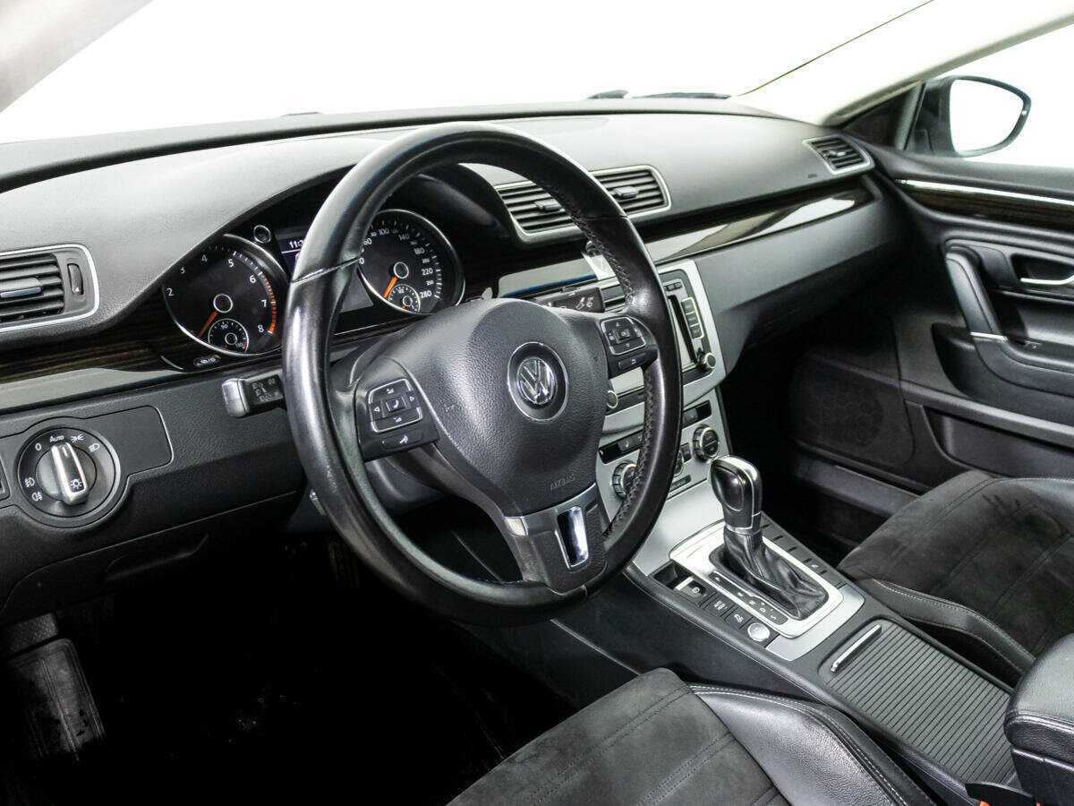 Volkswagen Passat CC 2013 года с пробегом. Фото: #10