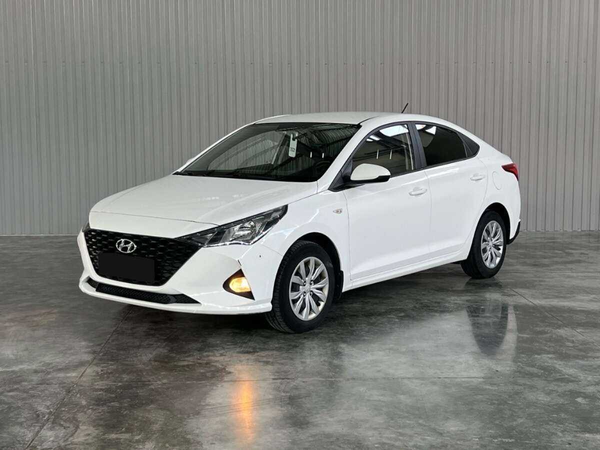 Hyundai Solaris 2021 года с пробегом. Посмотреть фото