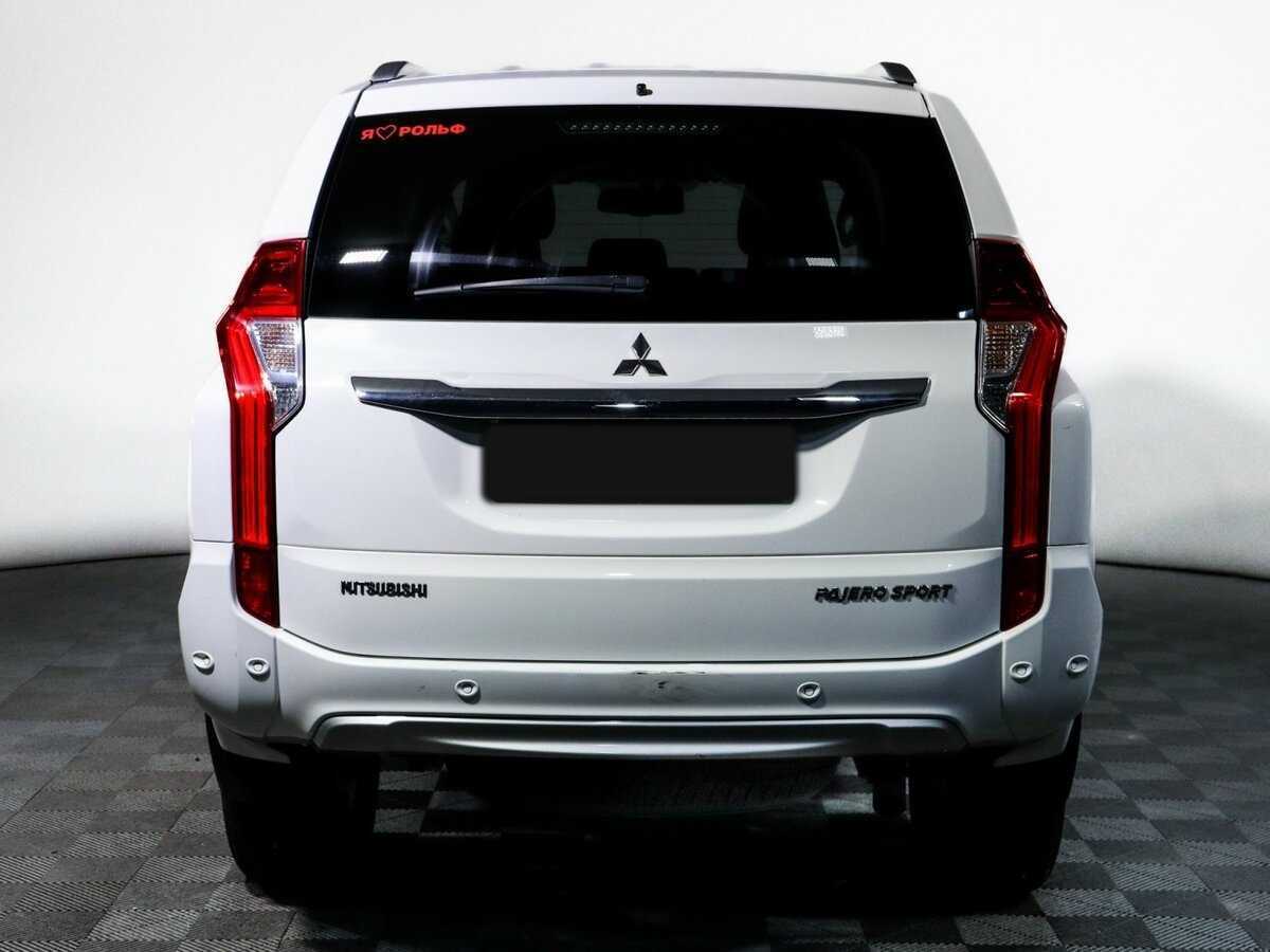 Mitsubishi Pajero Sport 2019 года с пробегом. Фото: #5