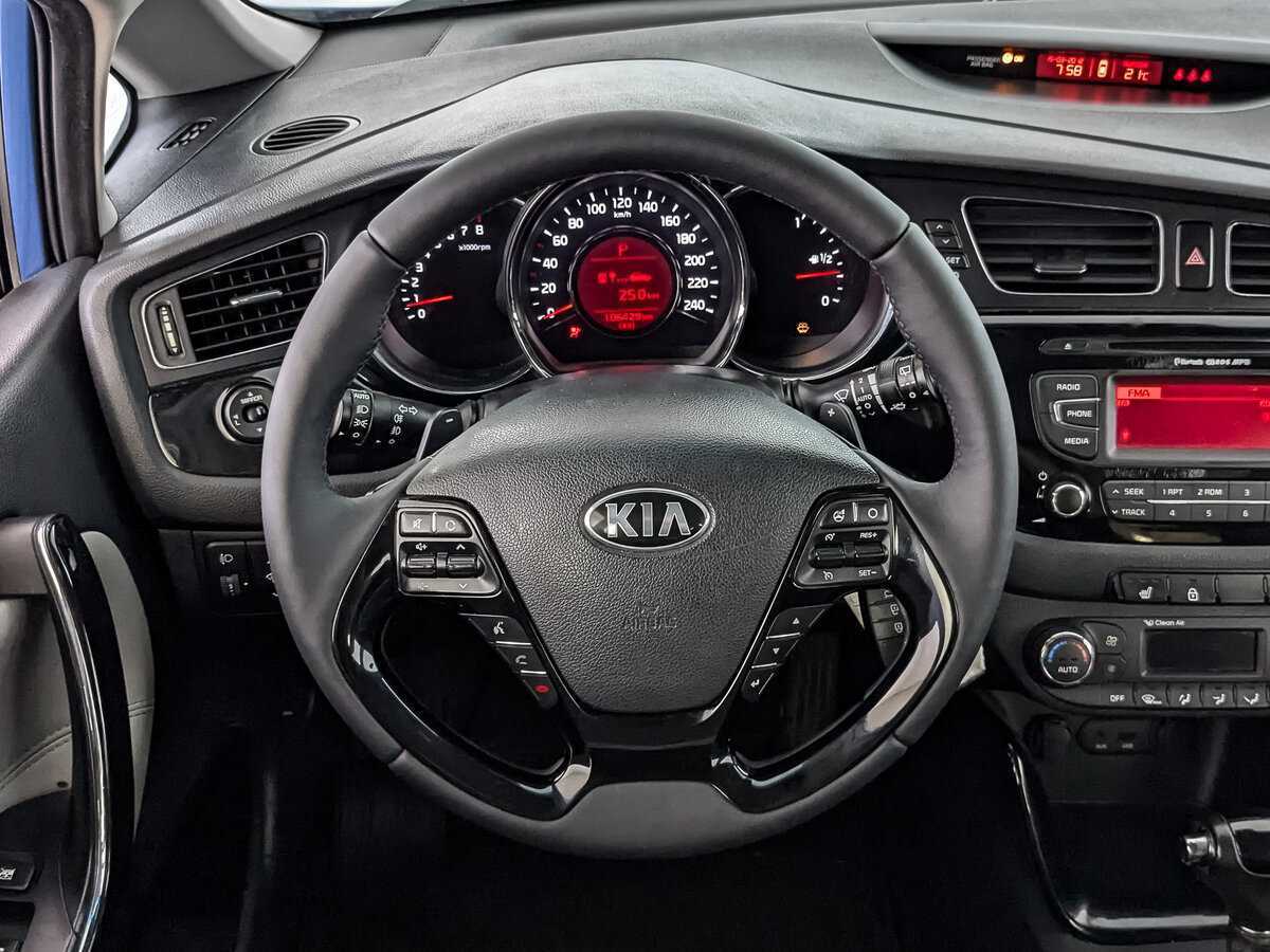 Kia Ceed 2013 года с пробегом. Фото: #17