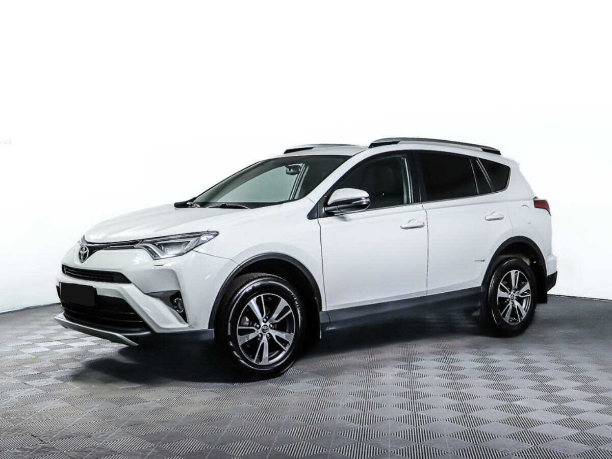 Toyota RAV4 2017 года с пробегом. Посмотреть фото