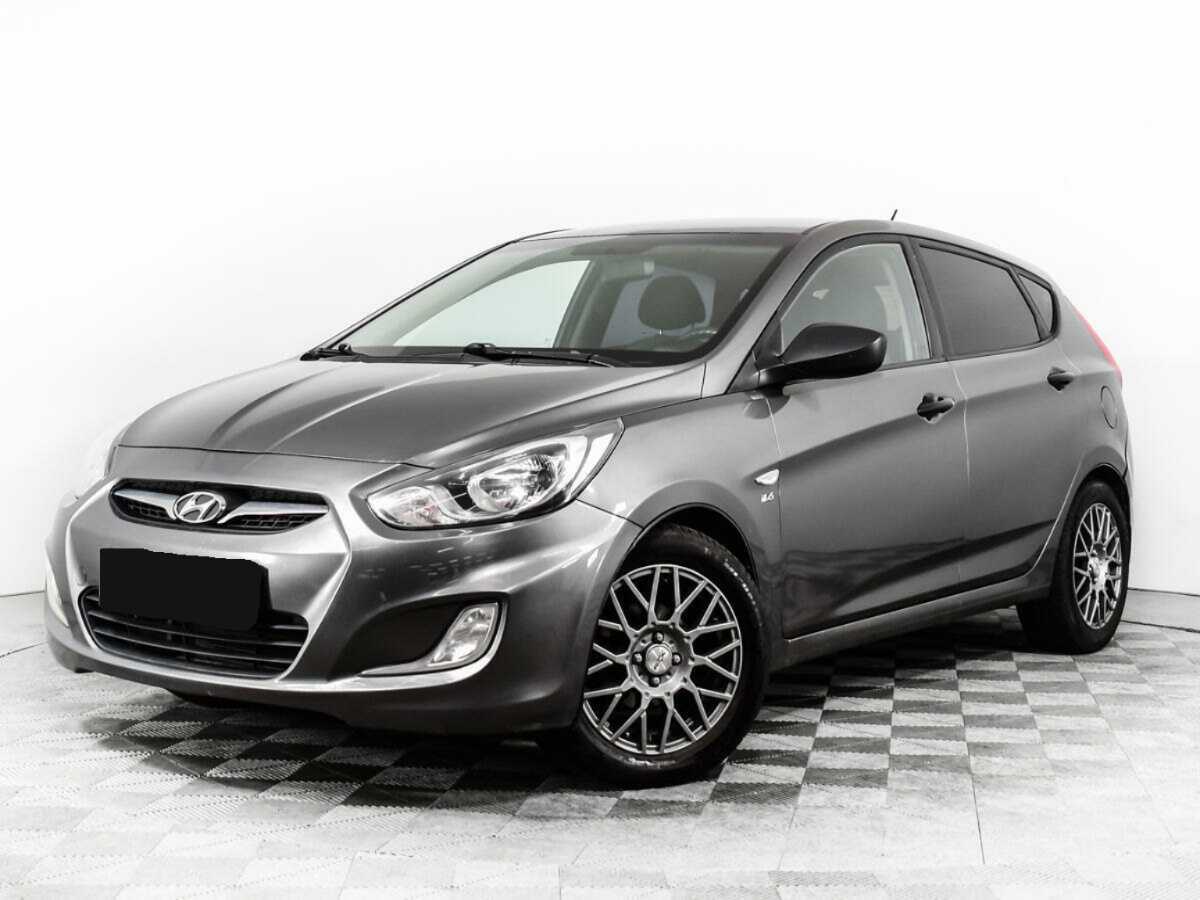 Hyundai Solaris 2012 года с пробегом. Посмотреть фото