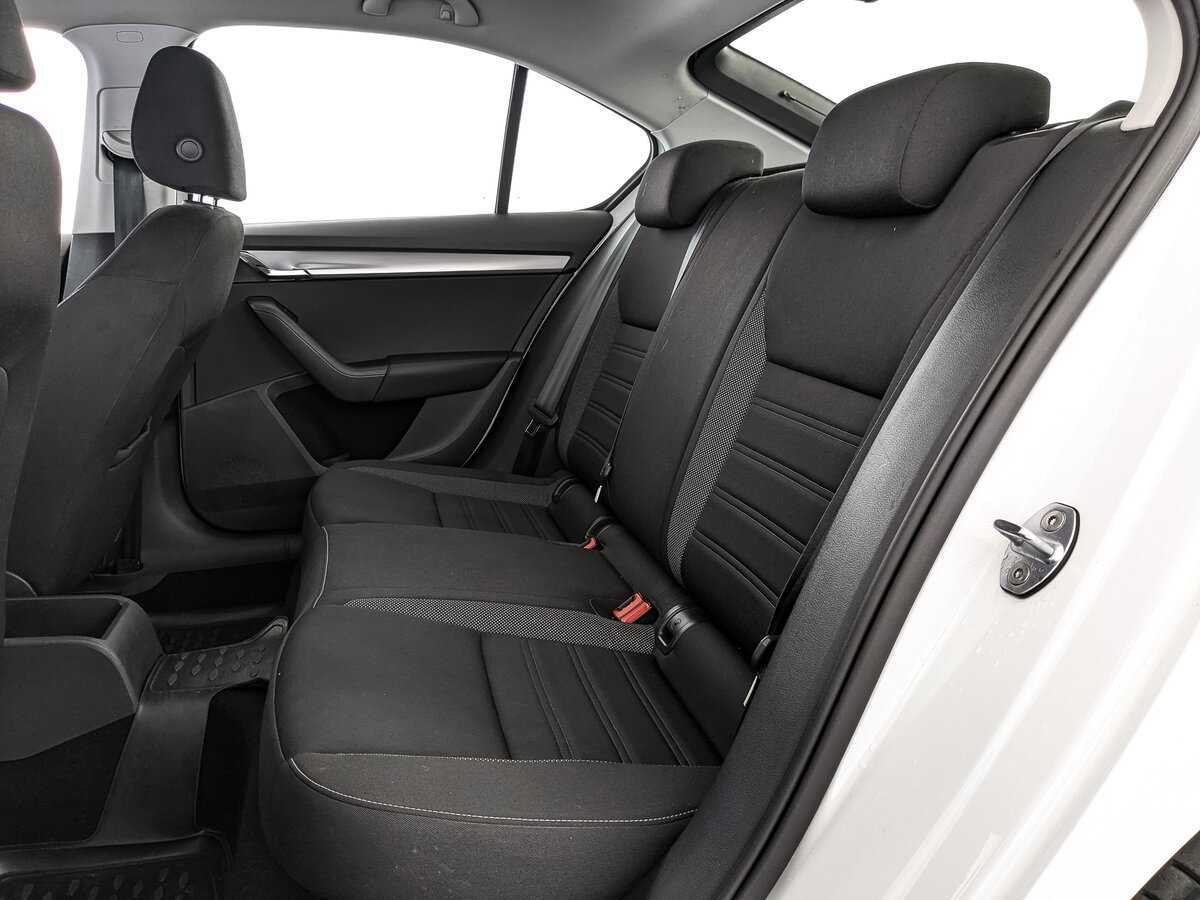 Skoda Octavia 2017 года с пробегом. Фото: #10