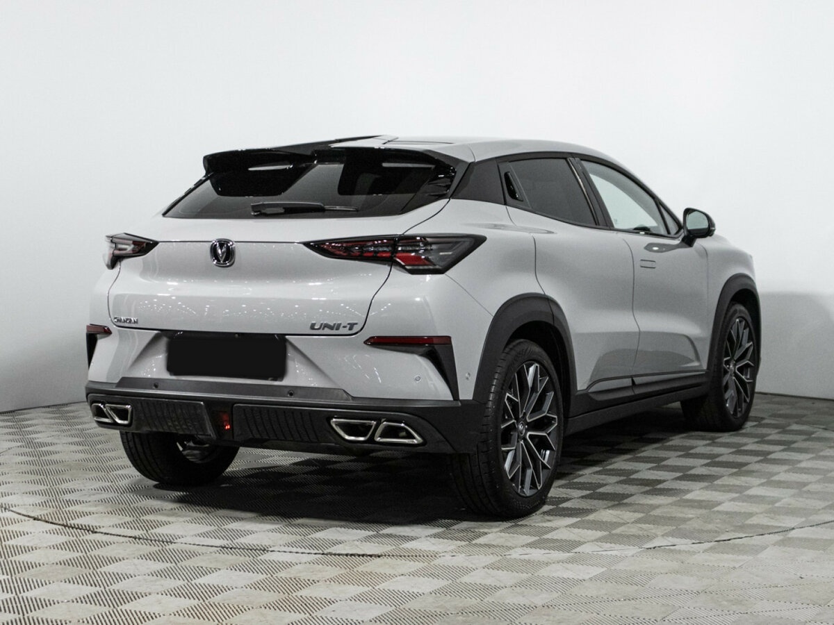 Changan UNI-T 2024 года с пробегом. Фото: #4