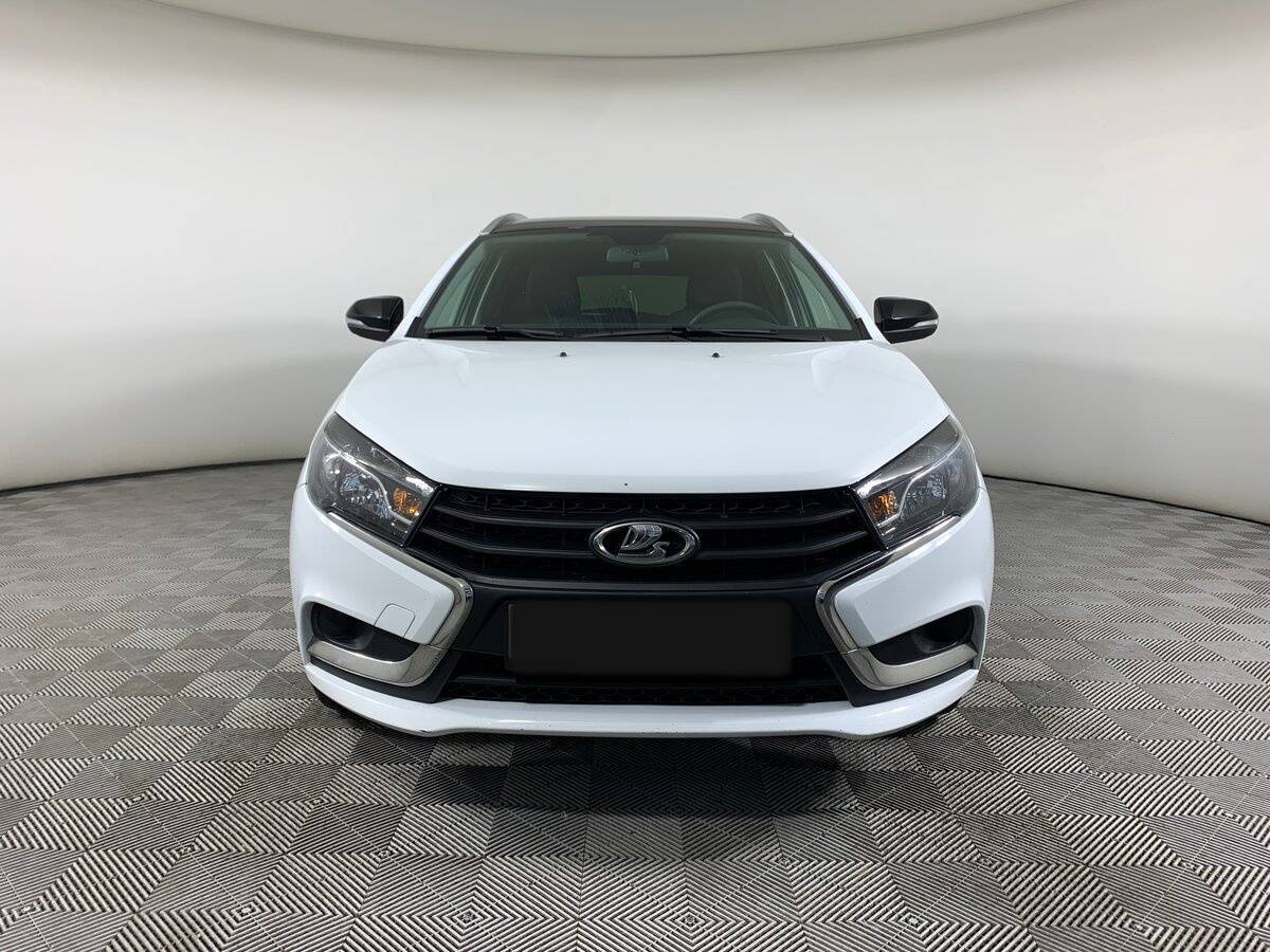 Lada (ВАЗ) Vesta 2021 года с пробегом. Фото: #1