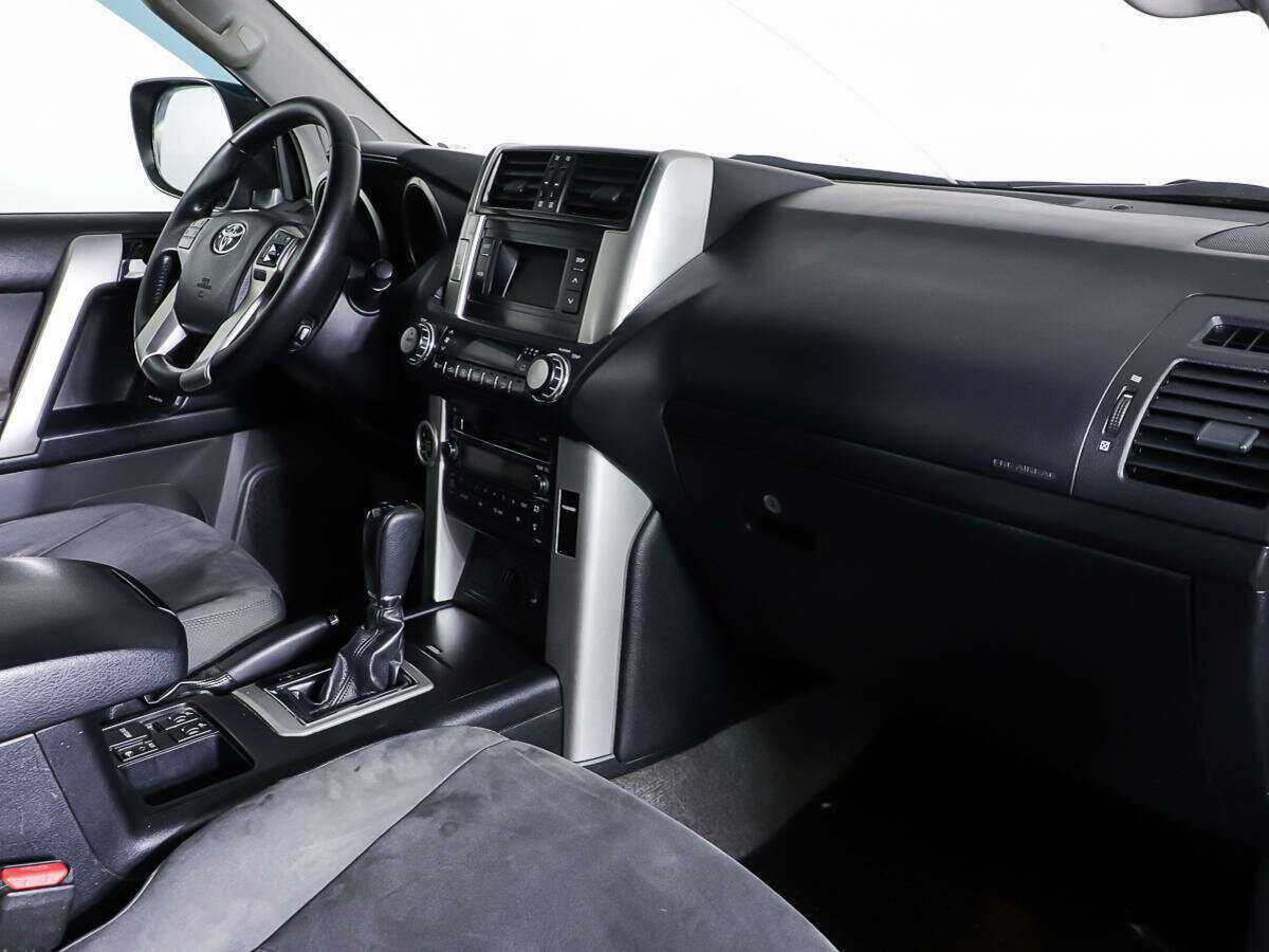Toyota Land Cruiser Prado 2012 года с пробегом. Фото: #8