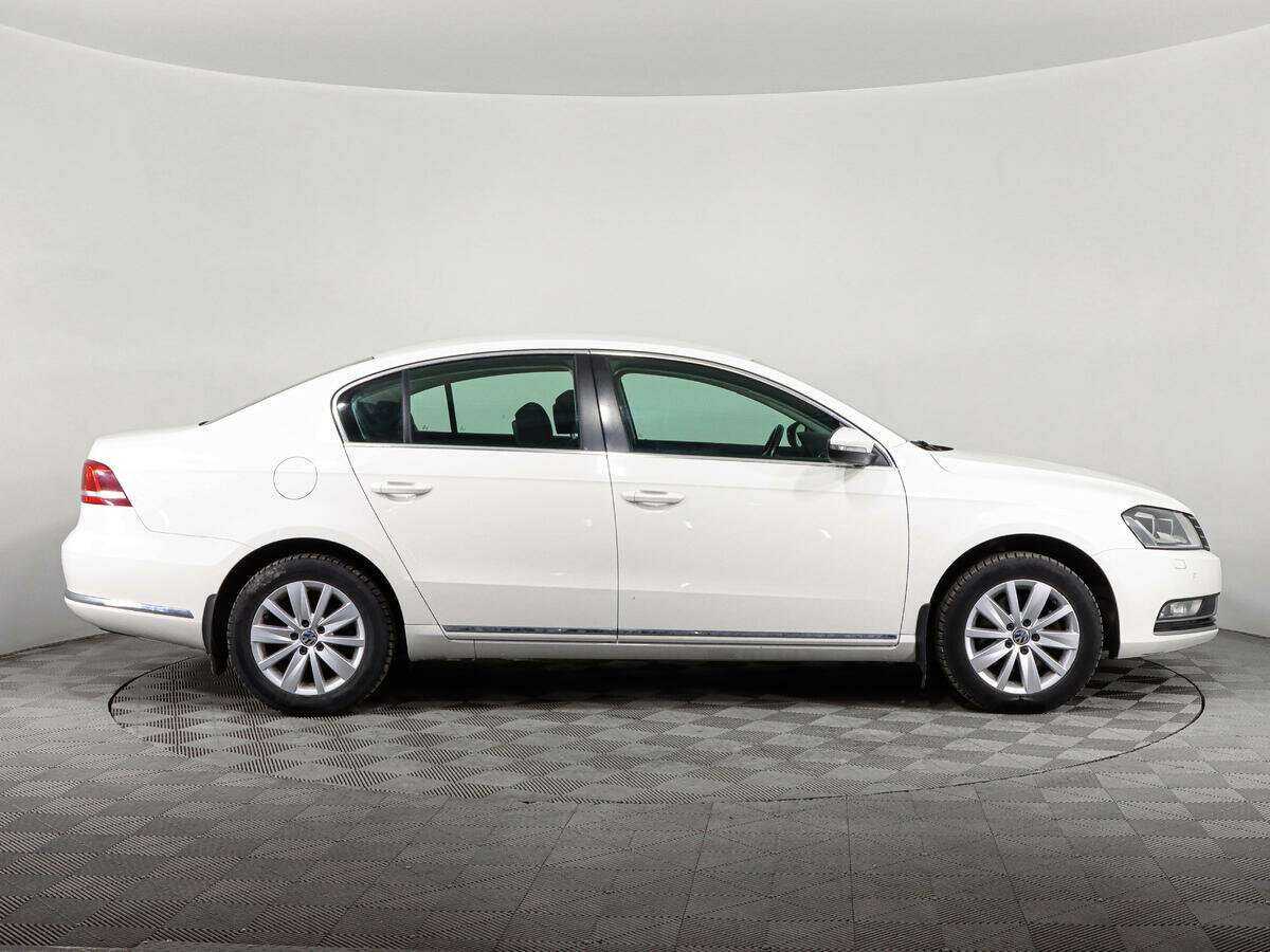 Volkswagen Passat 2014 года с пробегом. Фото: #3