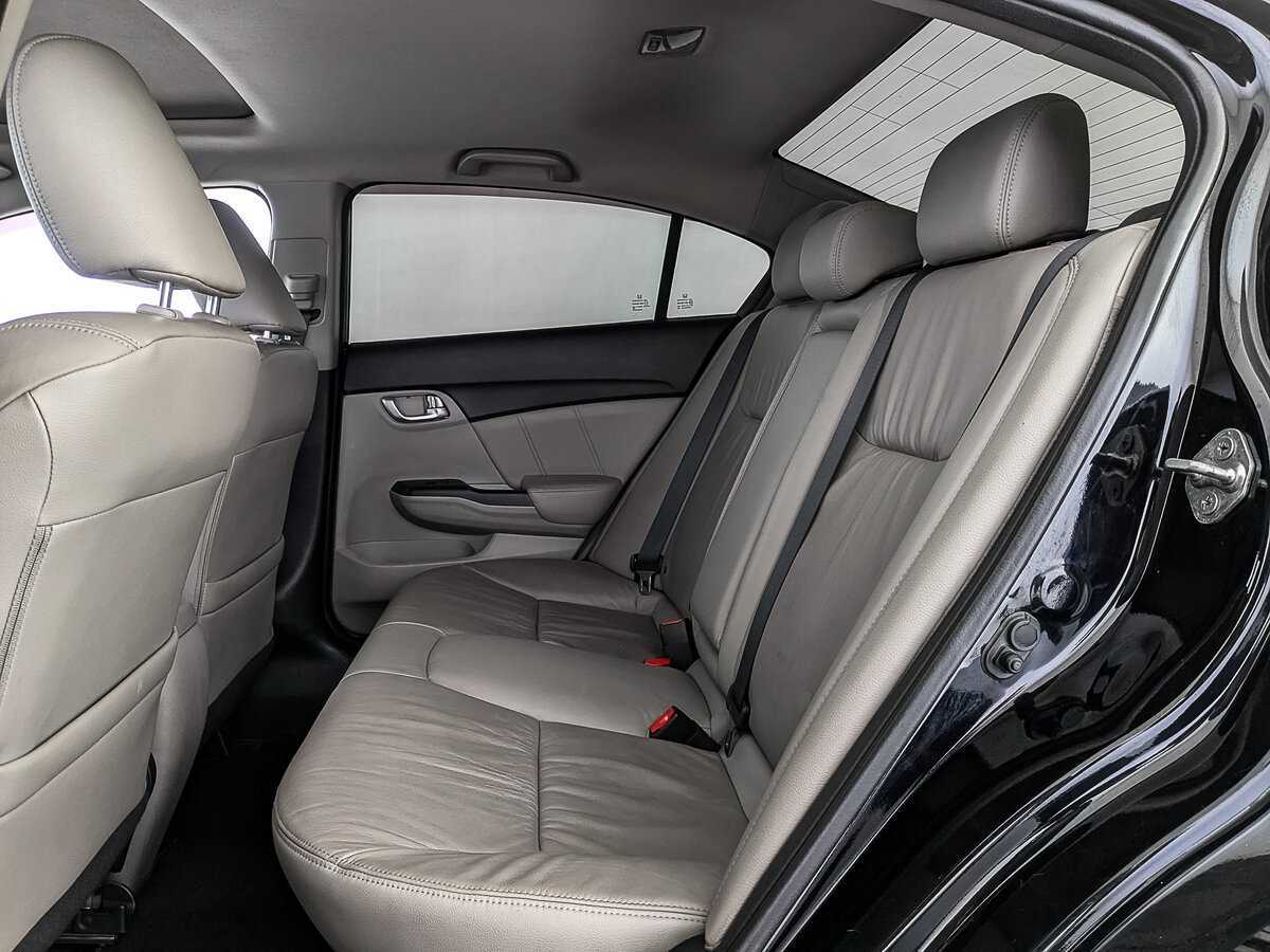 Honda Civic 2013 года с пробегом. Фото: #16