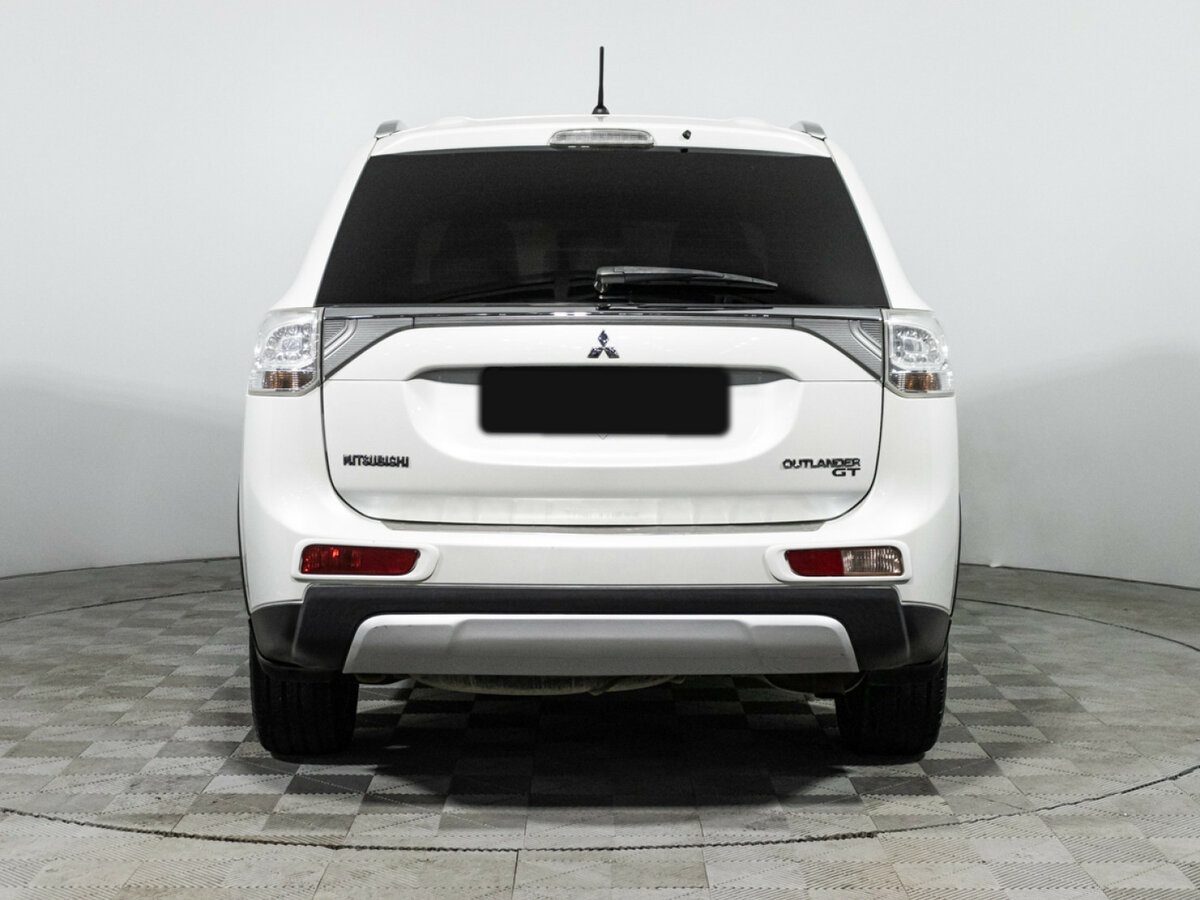 Mitsubishi Outlander 2014 года с пробегом. Фото: #5