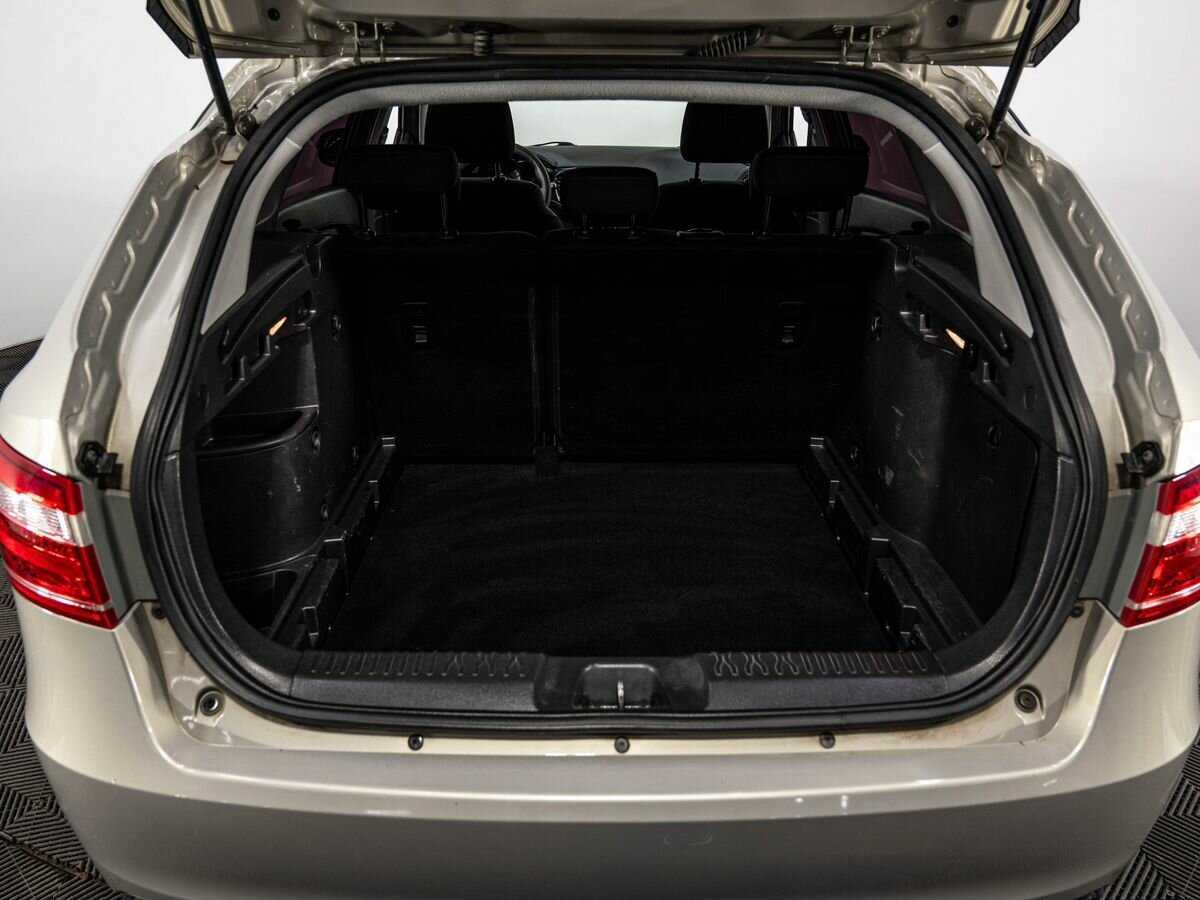 Lada (ВАЗ) Vesta 2019 года с пробегом. Фото: #21