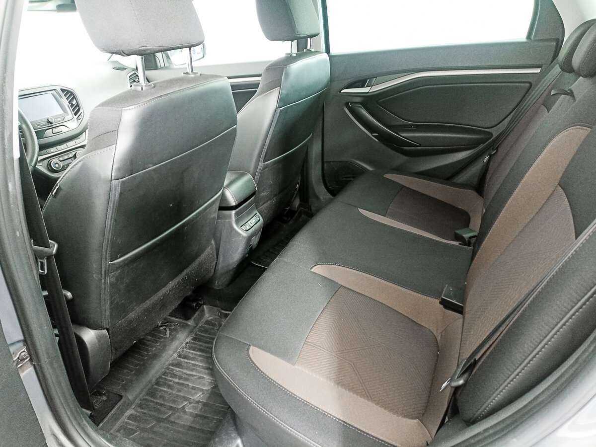 Lada (ВАЗ) Vesta 2017 года с пробегом. Фото: #9