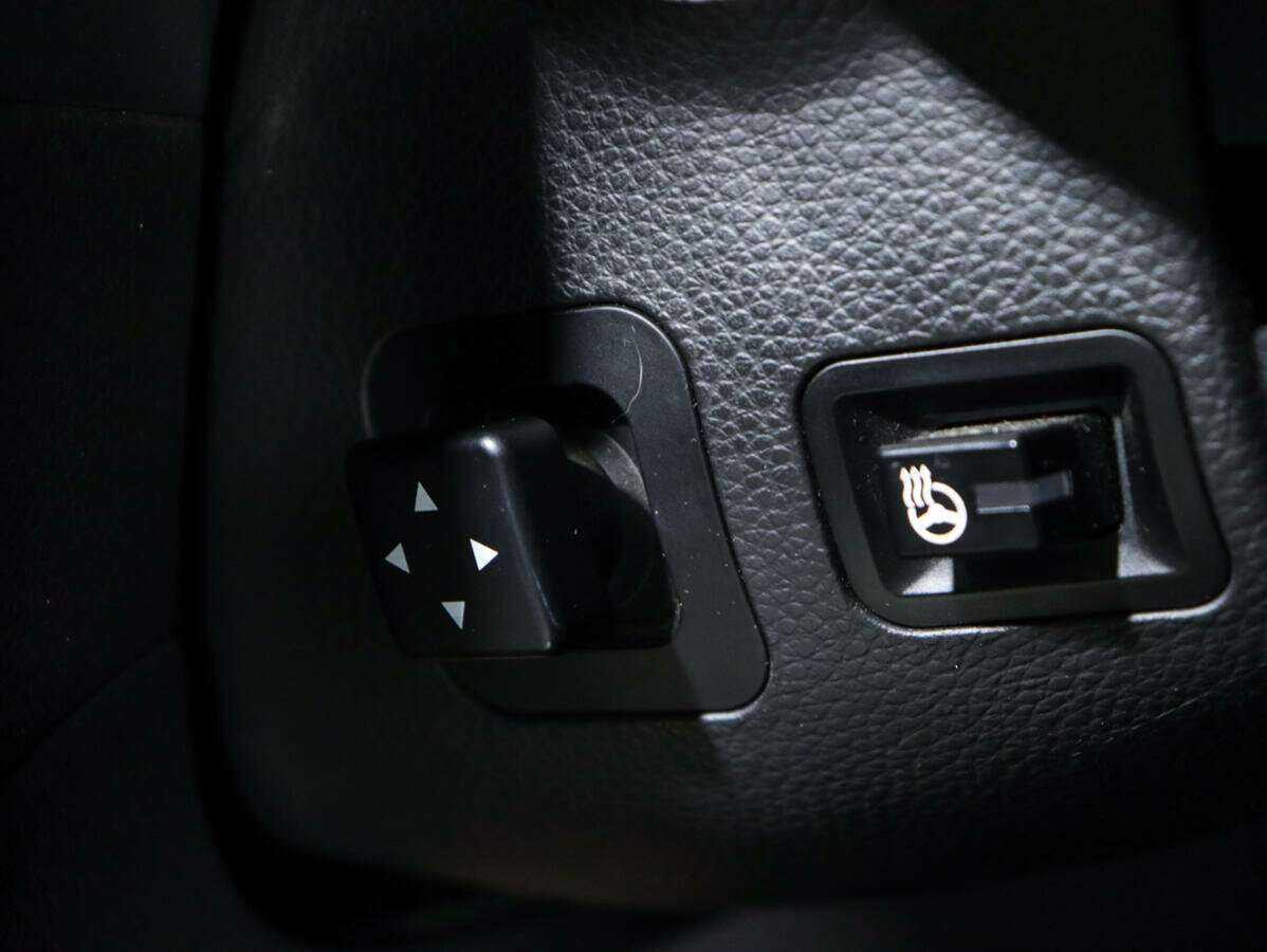 Hyundai Equus 2014 года с пробегом. Фото: #25