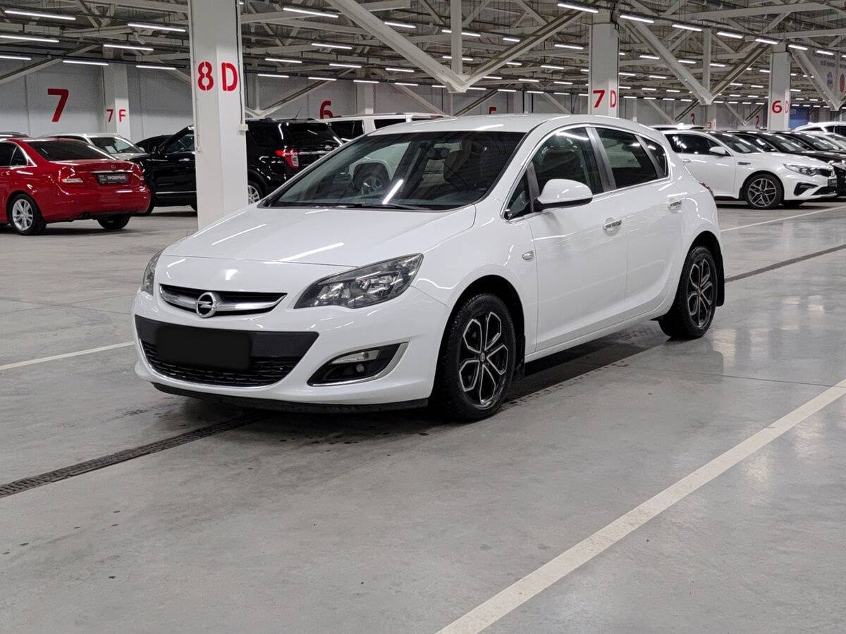 Opel Astra 2013 года с пробегом. Фото: #0