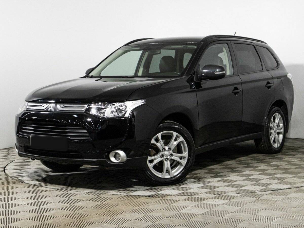 Mitsubishi Outlander 2013 года с пробегом. Посмотреть фото