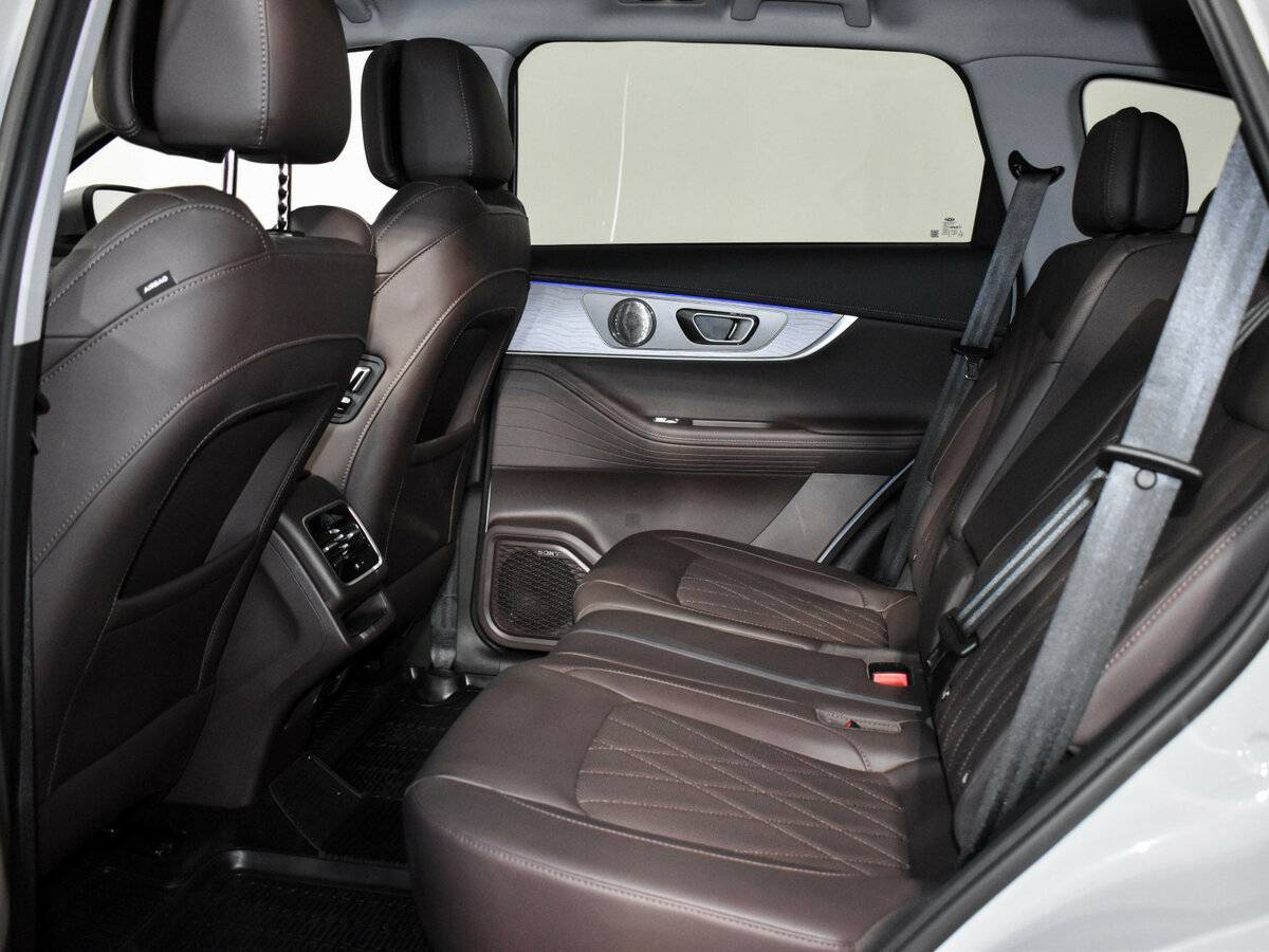 Chery Tiggo 8 Pro Max 2024 года с пробегом. Фото: #11