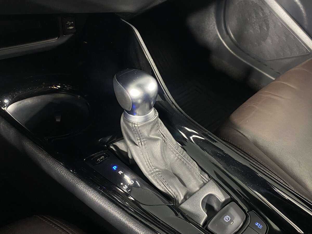 Toyota C-HR 2019 года с пробегом. Фото: #13