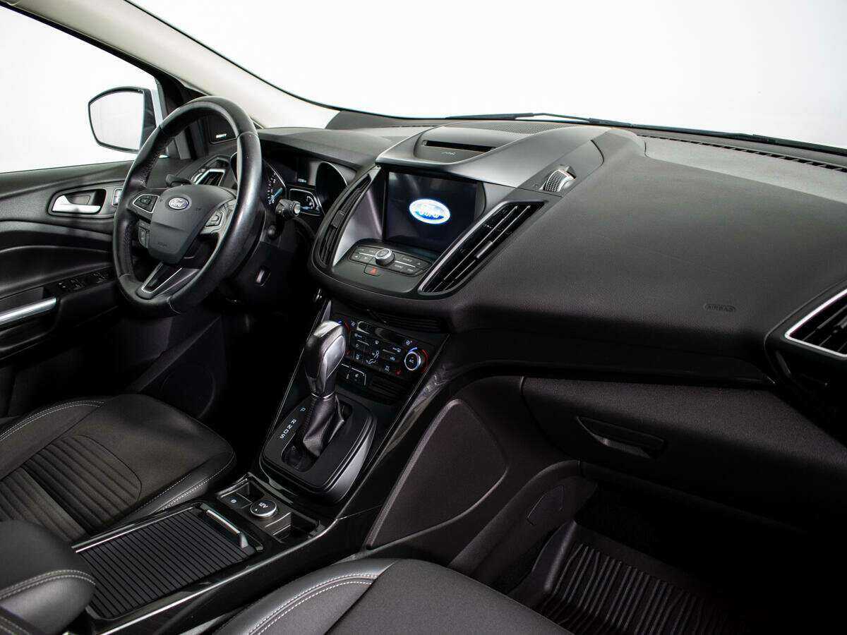 Ford Kuga 2017 года с пробегом. Фото: #8
