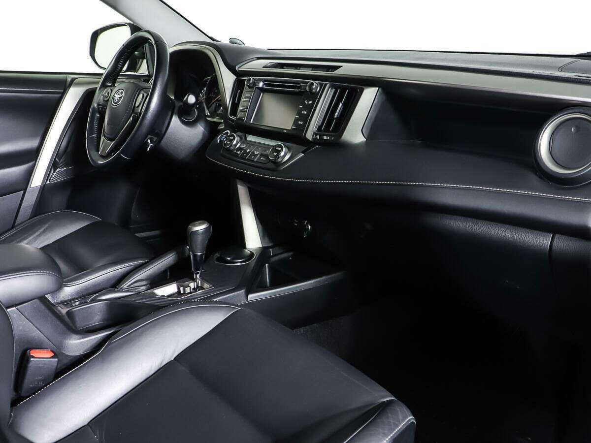 Toyota RAV4 2013 года с пробегом. Фото: #8