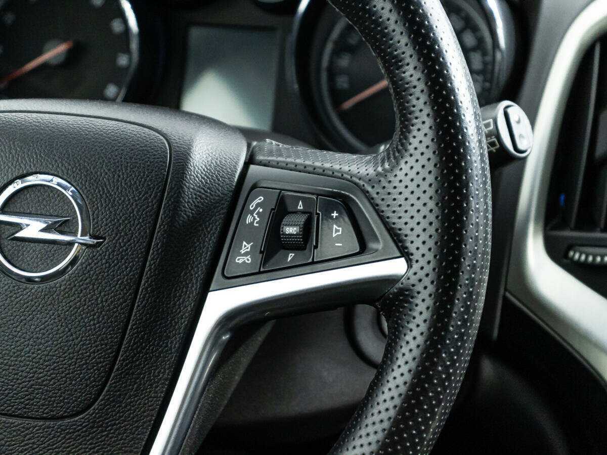 Opel Astra 2012 года с пробегом. Фото: #17