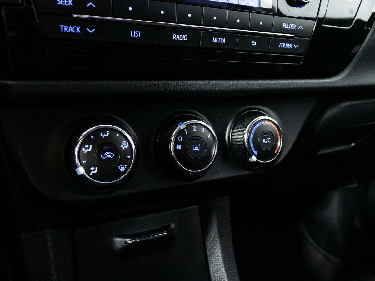 Toyota Corolla 2013 года с пробегом. Фото: #14