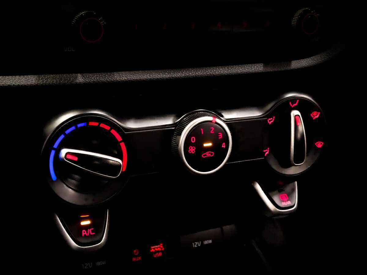 Kia Rio 2020 года с пробегом. Фото: #21