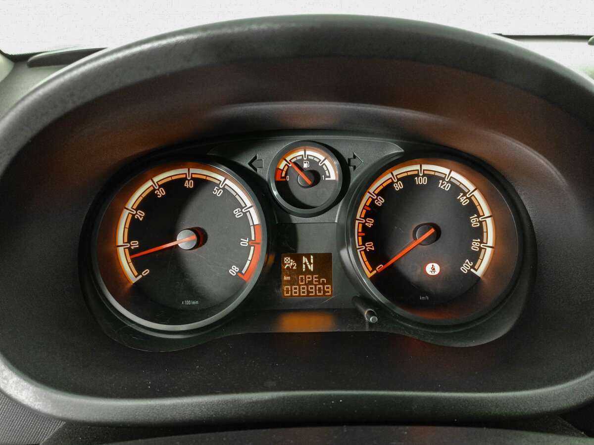 Opel Corsa 2013 года с пробегом. Фото: #12