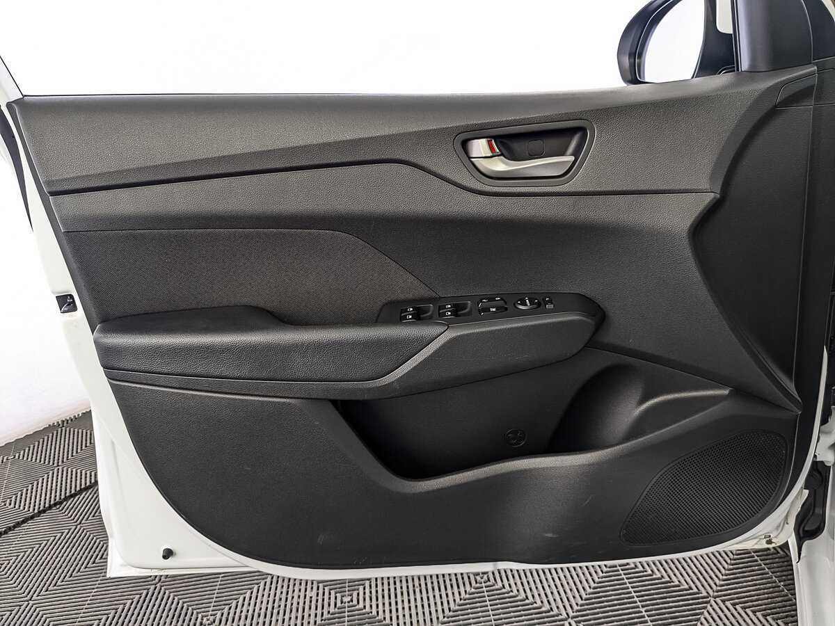 Hyundai Solaris 2017 года с пробегом. Фото: #18