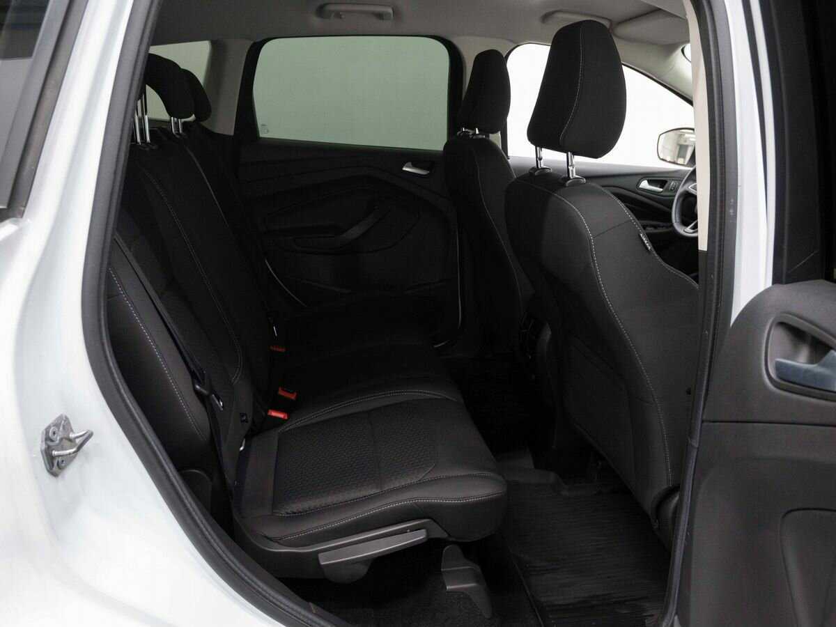 Ford Kuga 2017 года с пробегом. Фото: #11