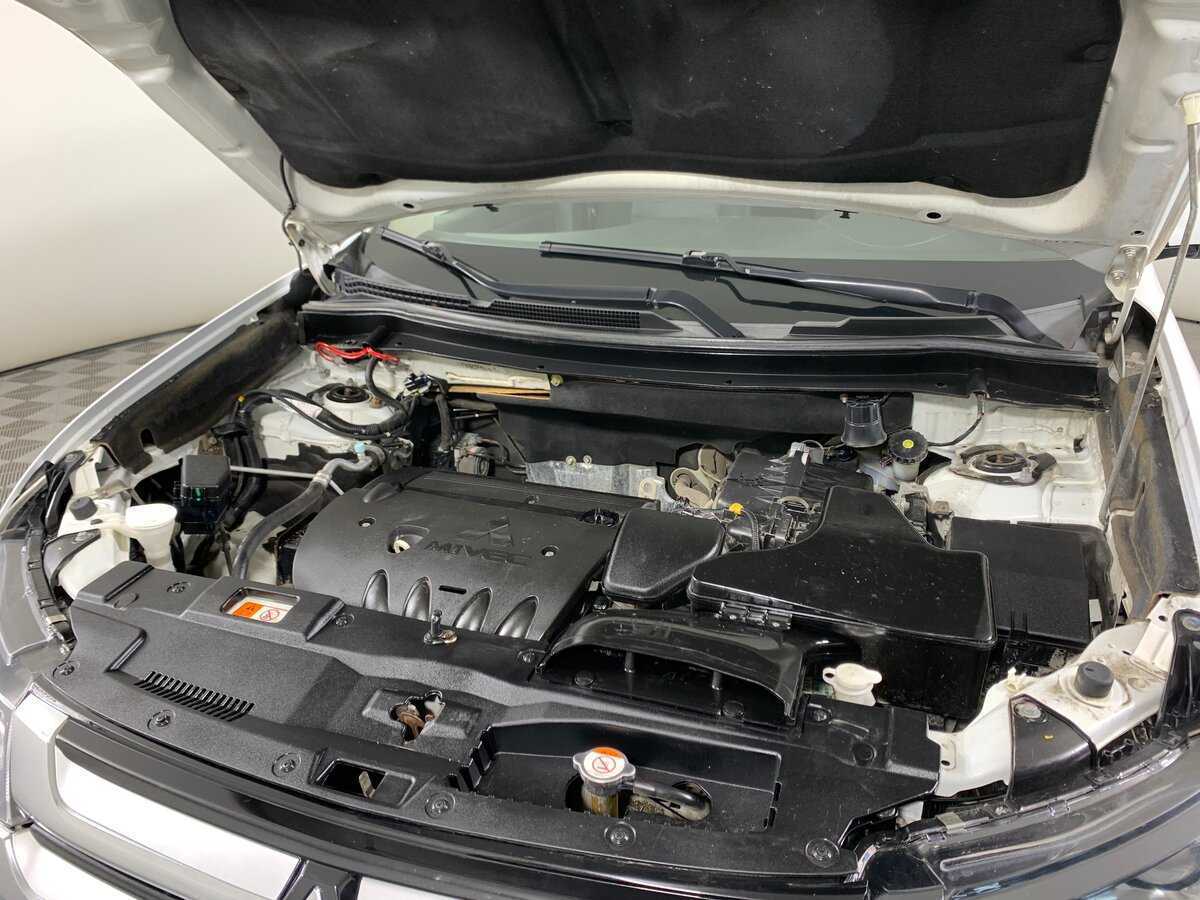 Mitsubishi Outlander 2017 года с пробегом. Фото: #10
