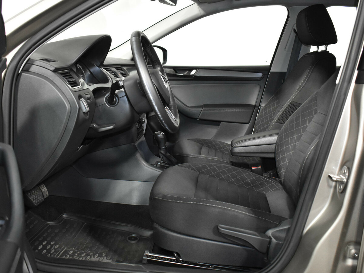 Skoda Rapid 2019 года с пробегом. Фото: #10