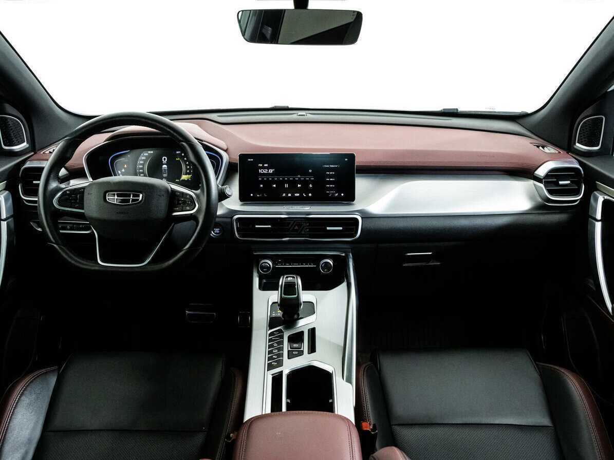 Geely Coolray 2022 года с пробегом. Фото: #7