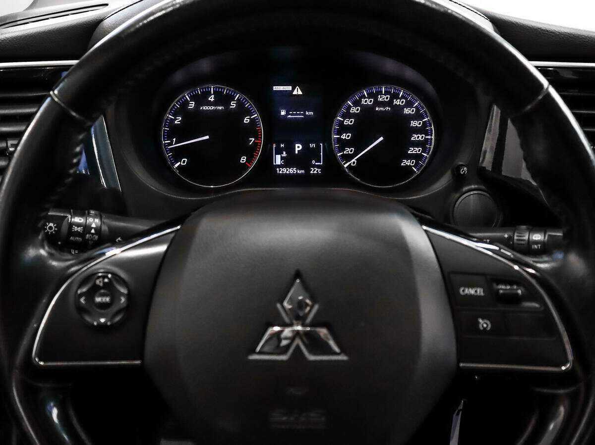 Mitsubishi Outlander 2016 года с пробегом. Фото: #14