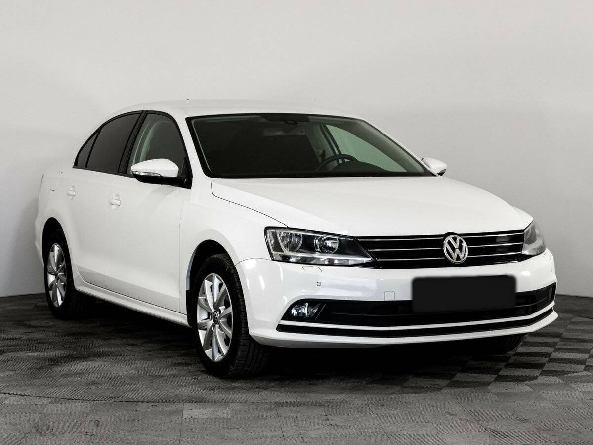 Volkswagen Jetta 2015 года с пробегом. Фото: #2