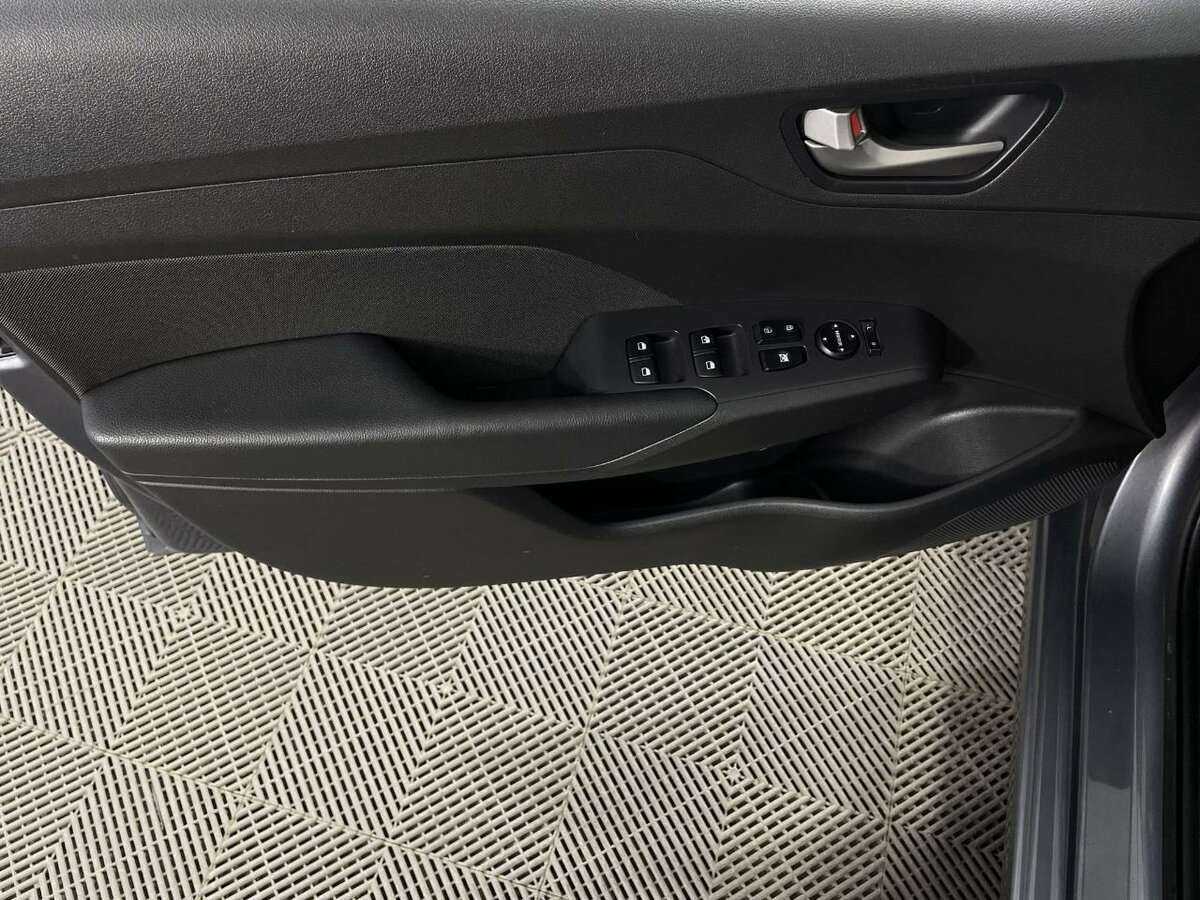 Hyundai Solaris 2017 года с пробегом. Фото: #7