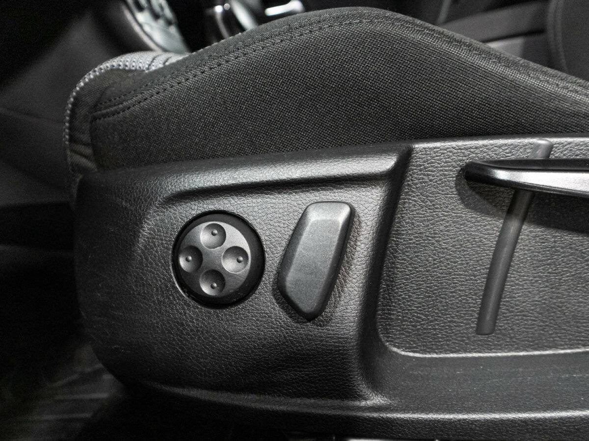 Volkswagen Passat CC 2012 года с пробегом. Фото: #15