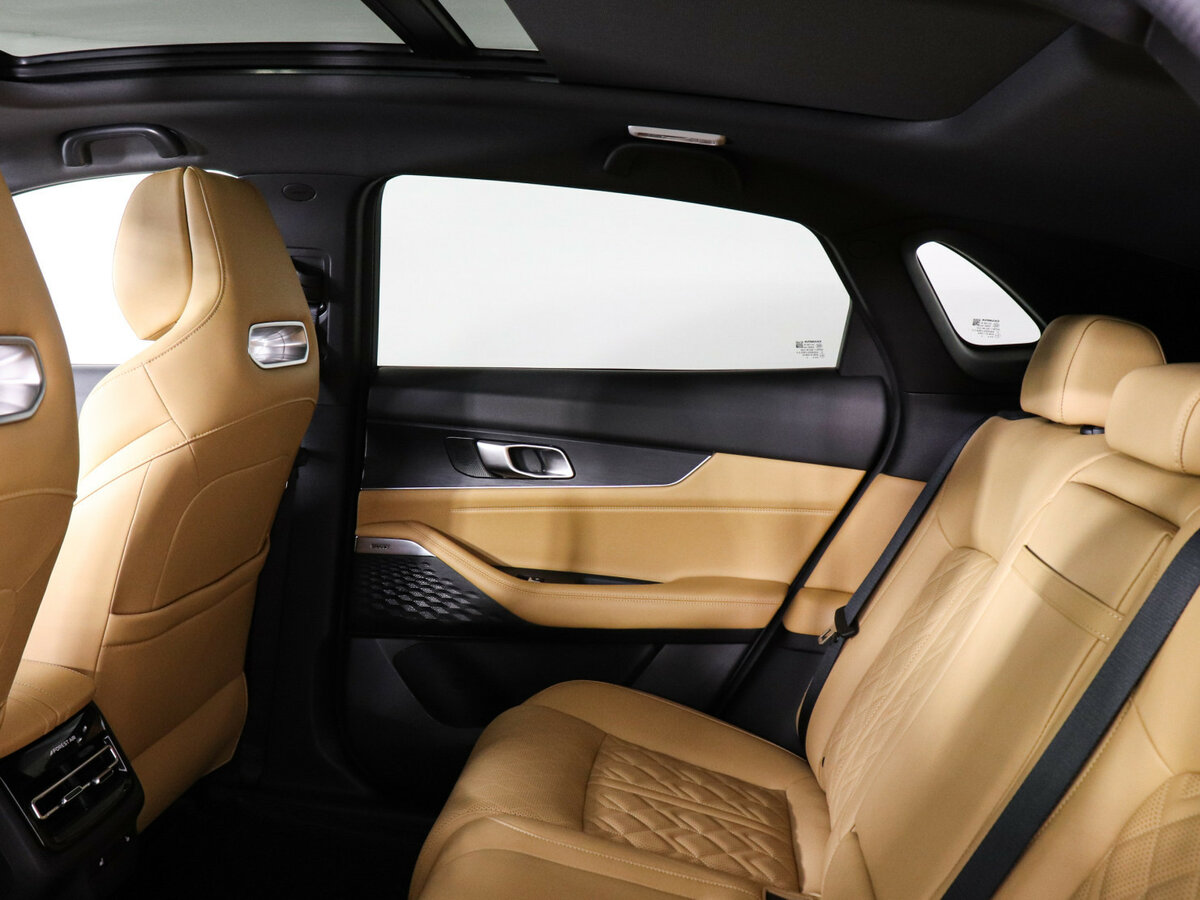 Changan UNI-K 2024 года с пробегом. Фото: #11