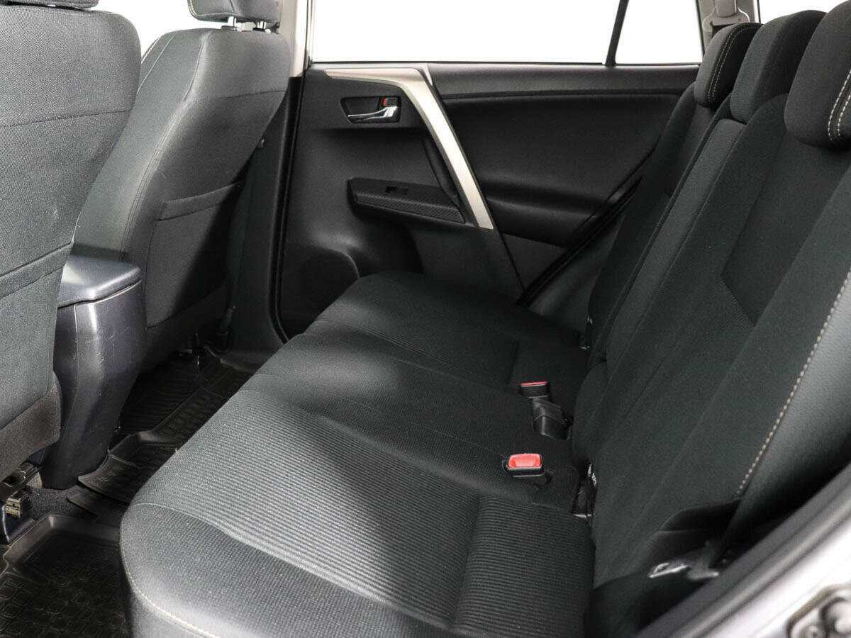 Toyota RAV4 2013 года с пробегом. Фото: #10