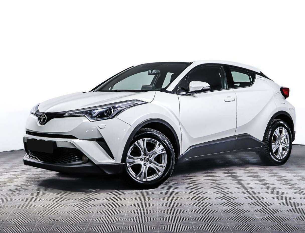 Toyota C-HR 2019 года с пробегом. Посмотреть фото