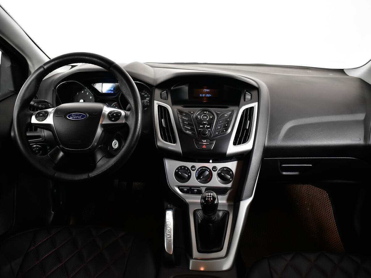 Ford Focus 2013 года с пробегом. Фото: #9