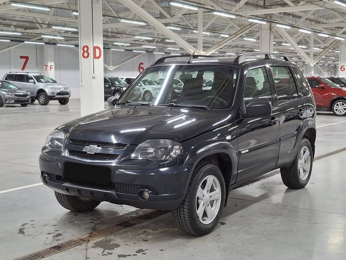 Chevrolet Niva 2017 года с пробегом. Посмотреть фото