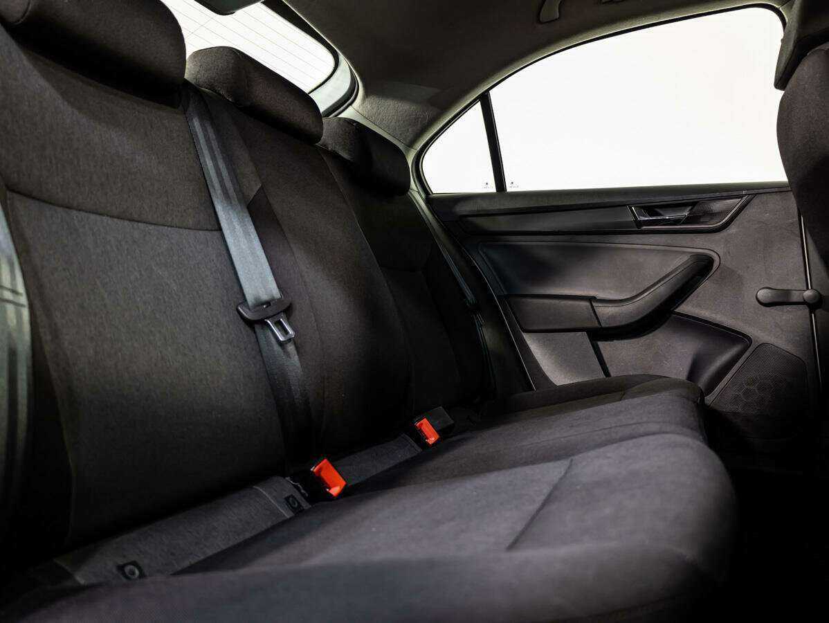 Skoda Rapid 2017 года с пробегом. Фото: #10