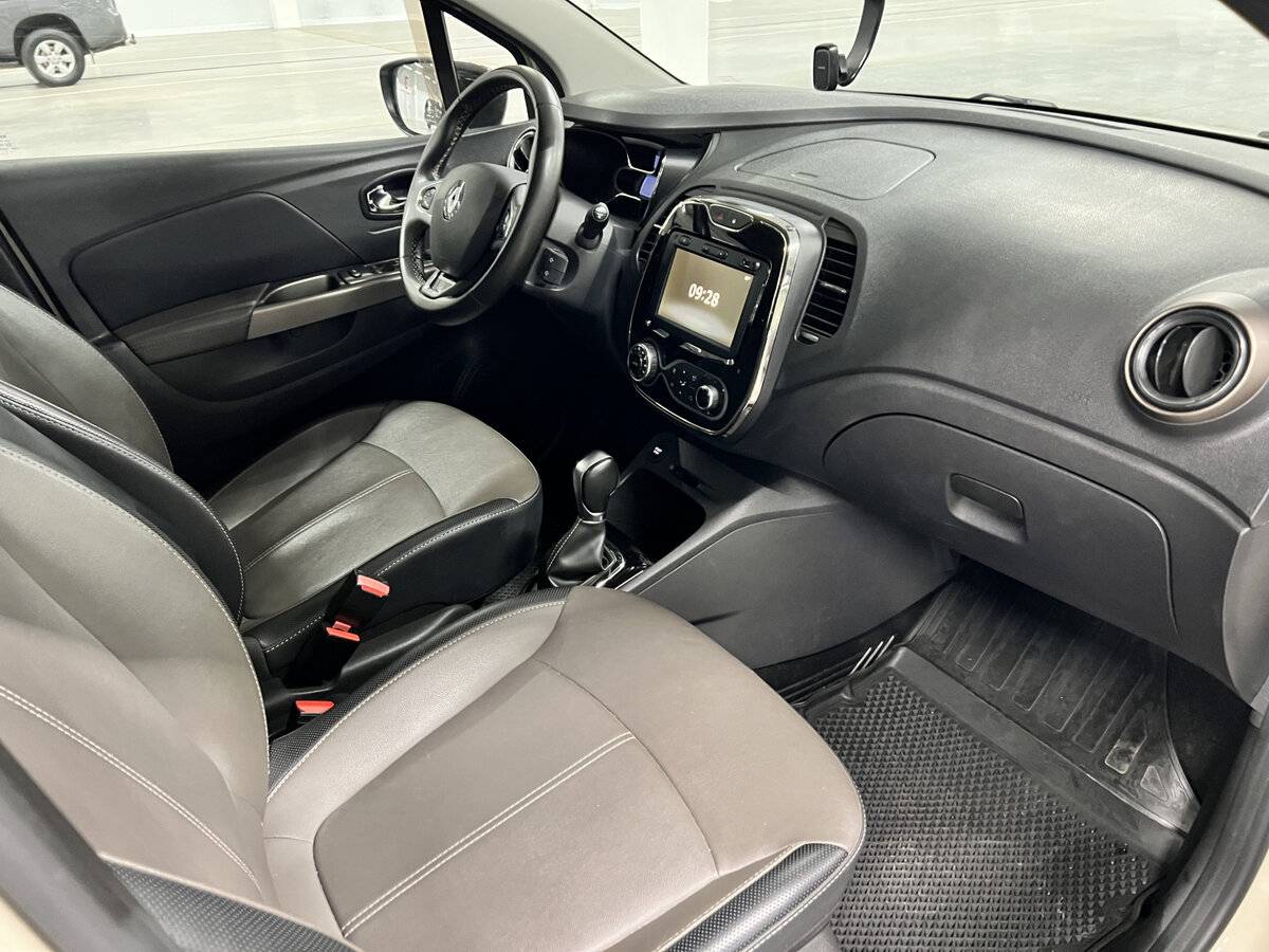 Renault Kaptur 2019 года с пробегом. Фото: #10