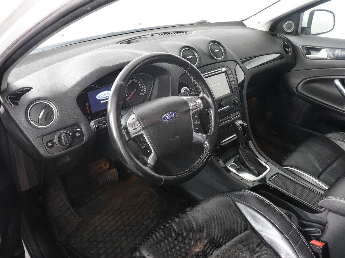 Ford Mondeo 2013 года с пробегом. Фото: #4